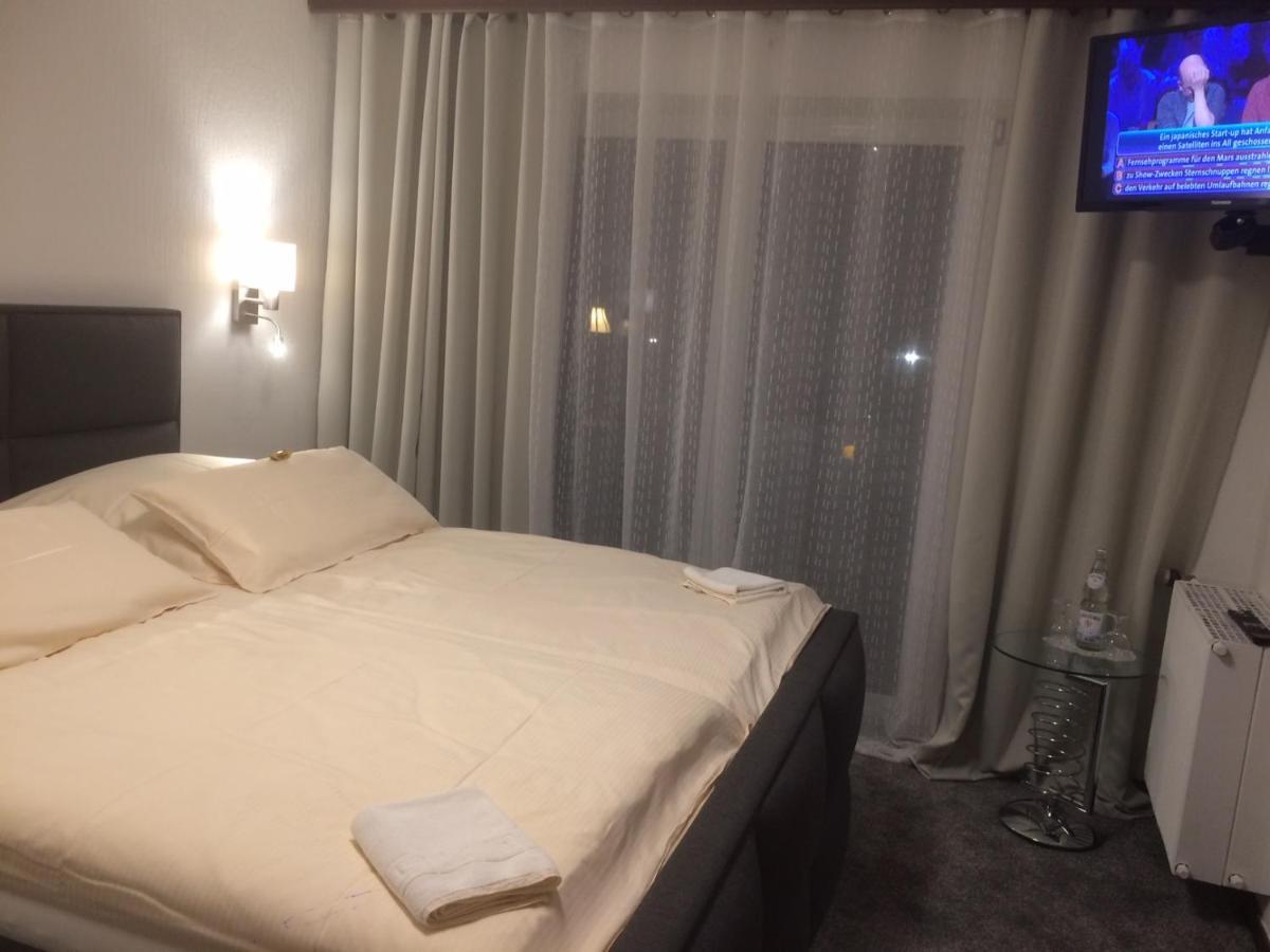 Hotel Kurhaus Uhlenberg Bad Munstereifel Bagian luar foto